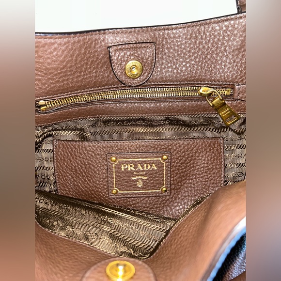 PRADA LEATHER BAG - Picture 4 of 5